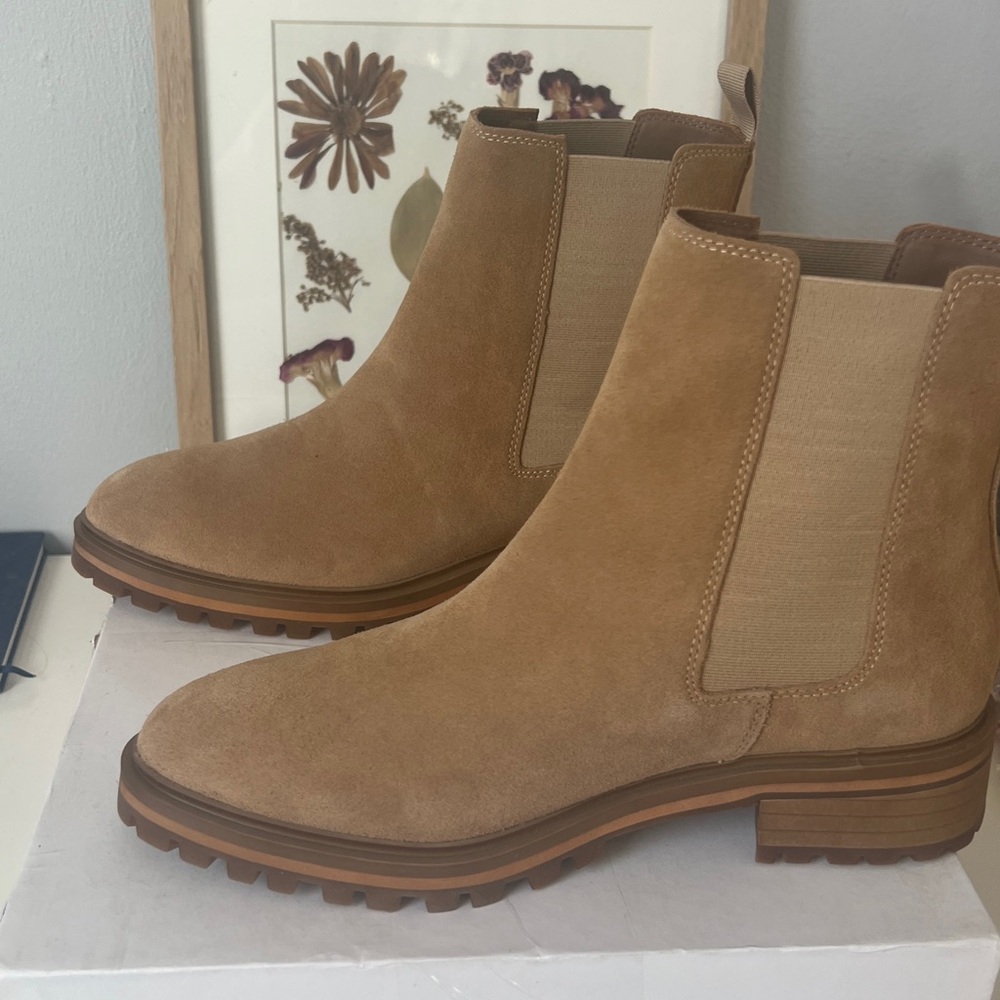 Quince Tan Heeled Boots - Picture 10 of 10